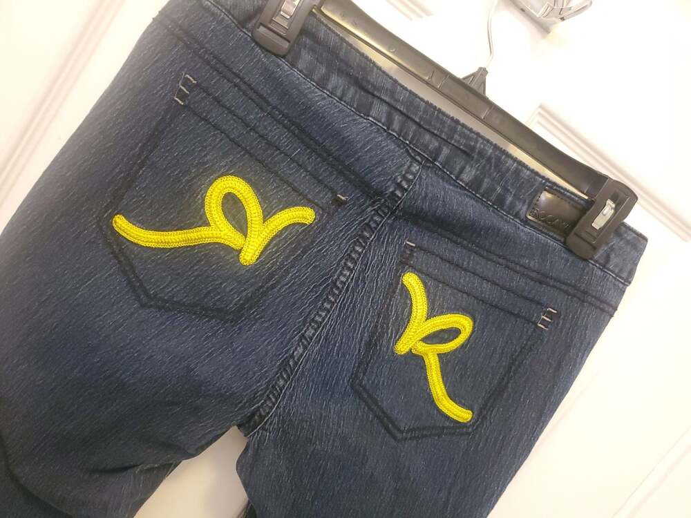 Rocawear Hannah Embroidered Capri Womens 13 Blue Denim Cuffed Y2K Streetwear
